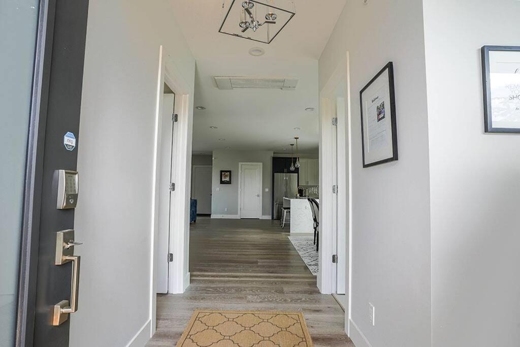 New House With Chef's Kitchen And Spa-like * Seattle