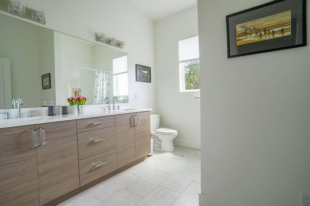 New House With Chef's Kitchen And Spa-like * Seattle